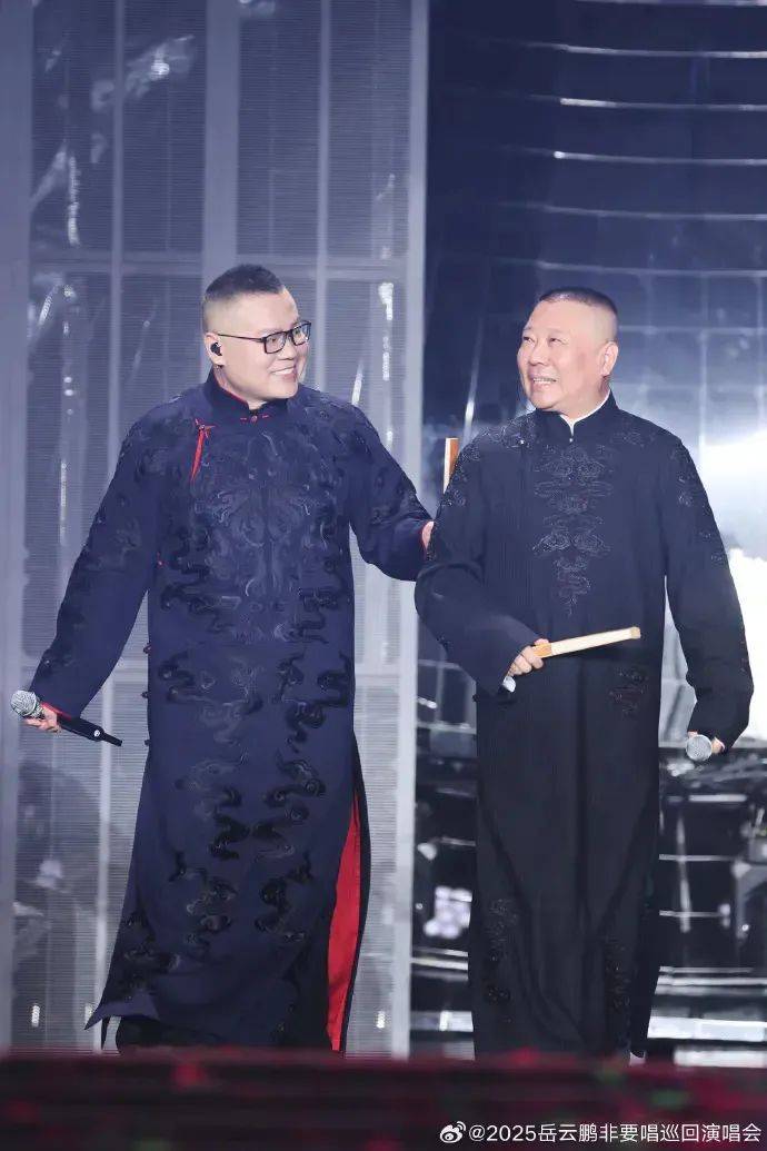 岳云鹏深夜发文回应演唱会争议：深知自己是业余，嗓音也没有那么动听，这一点您各位骂得对