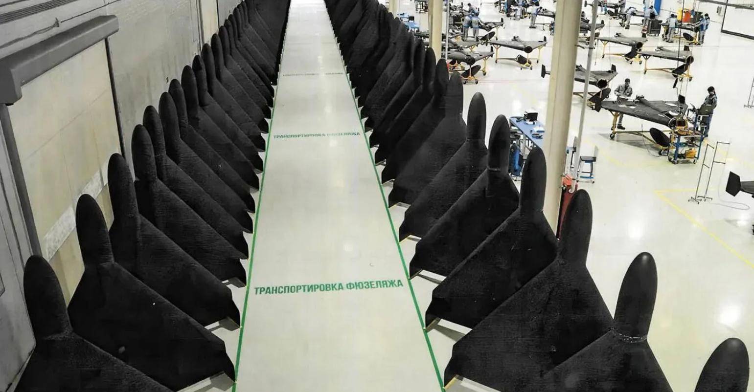 正面交战太呆板,俄军开窍了:1400公斤炸药轰炸,早就该打火车站