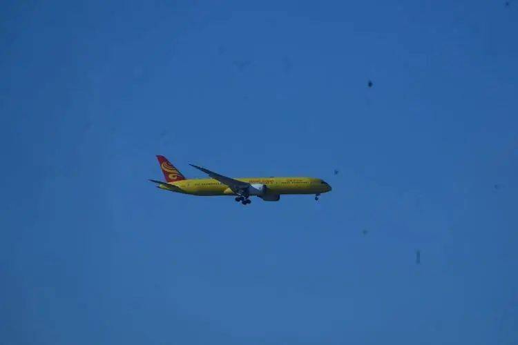 普京抵达北京机场前,被俄罗斯扣押的3架中国飞机,确定彻底打水漂了,中方弄懂俄的意思