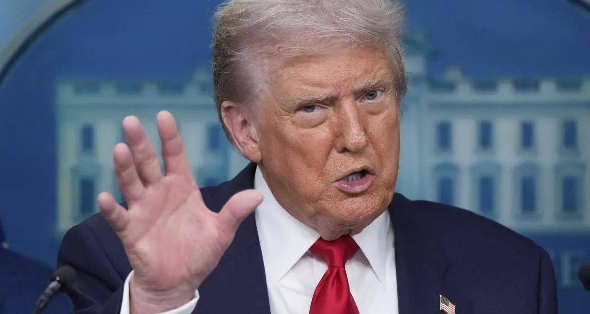 法意当众激烈争吵！意大利总理直接把话说透，俄罗斯百万大军压境，欧洲真敢出兵乌克兰吗？