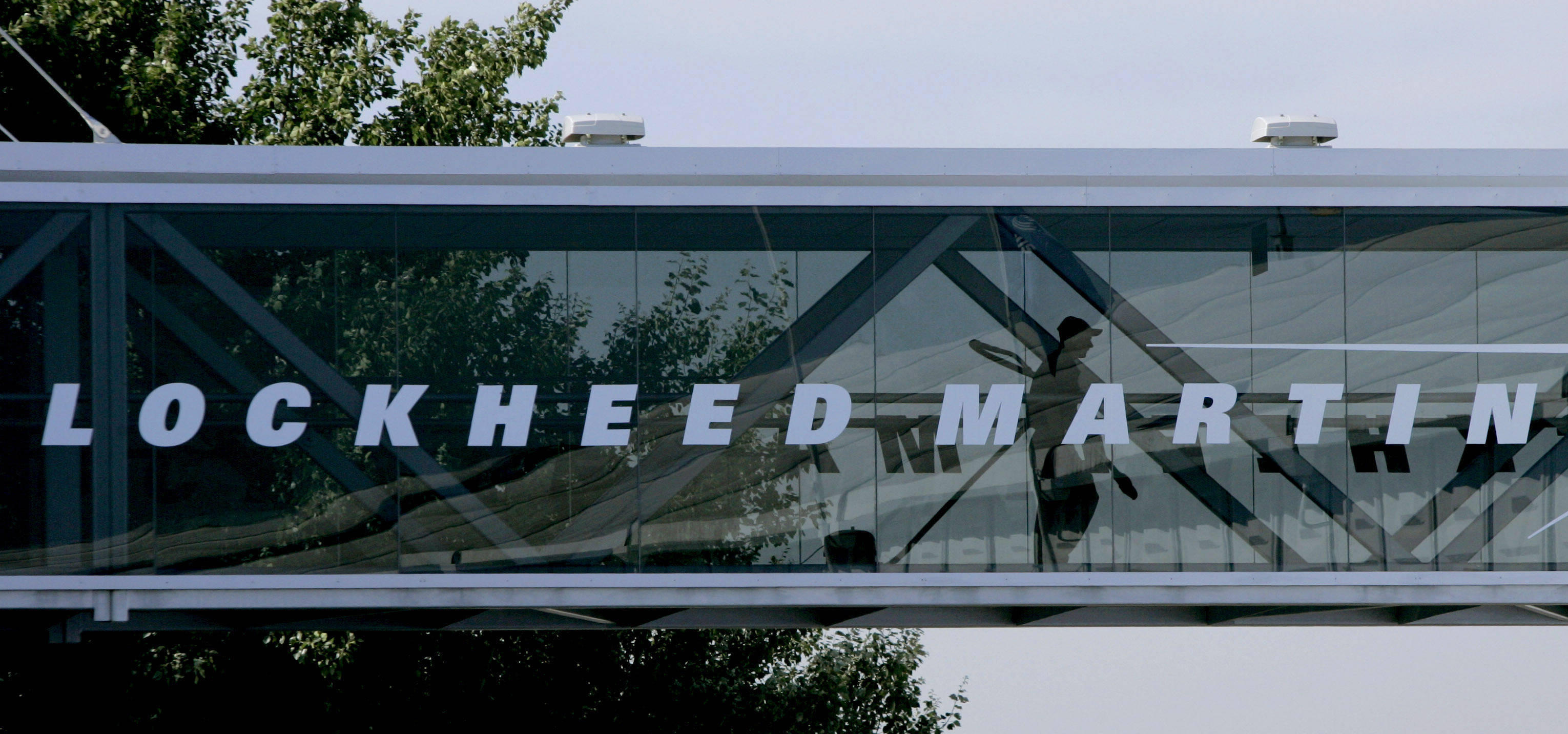 日媒：武器需求激增拉动全球军工业发展