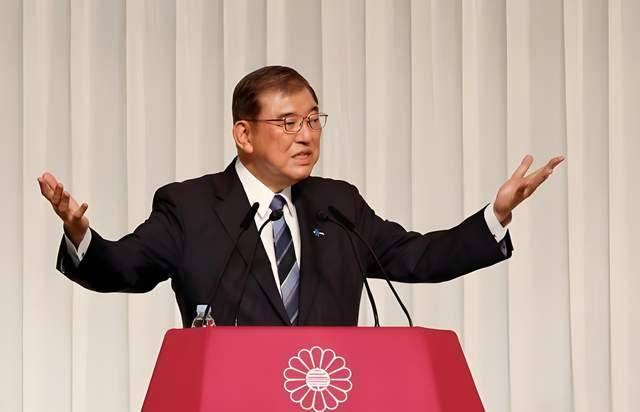 93阅兵释放密集信号，日本先破防，美高层要退场？中方底牌不再藏