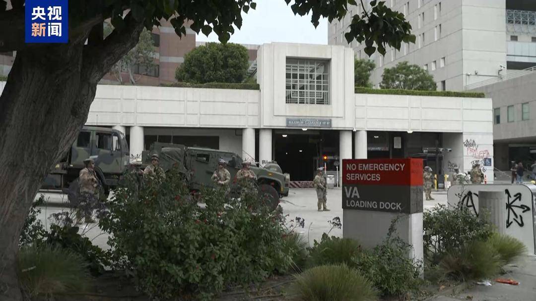 美联邦政府拟“调兵”多座城市 两党持续交锋