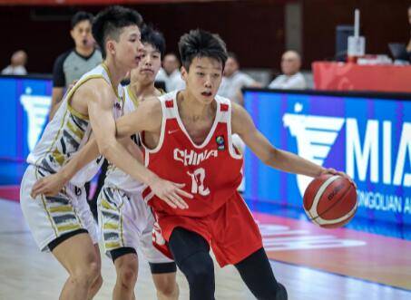 U16男篮亚洲杯-中国56分狂胜马来西亚 吕飞燕18+8+4