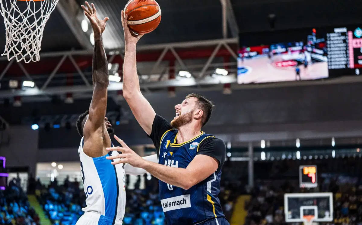 欧洲杯综述：字母伤停希腊输球 东契奇26+7夺下连胜