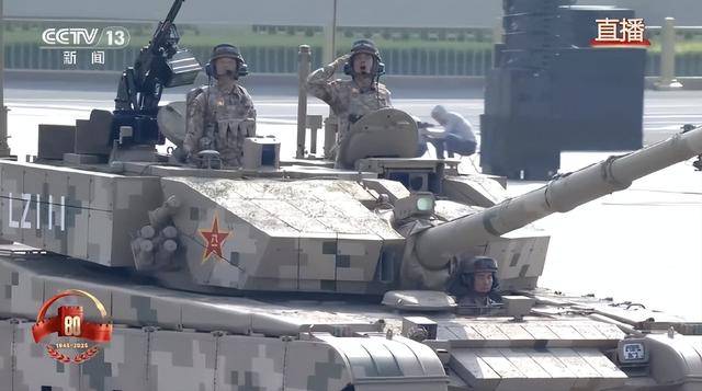 99B坦克、100坦克亮相！