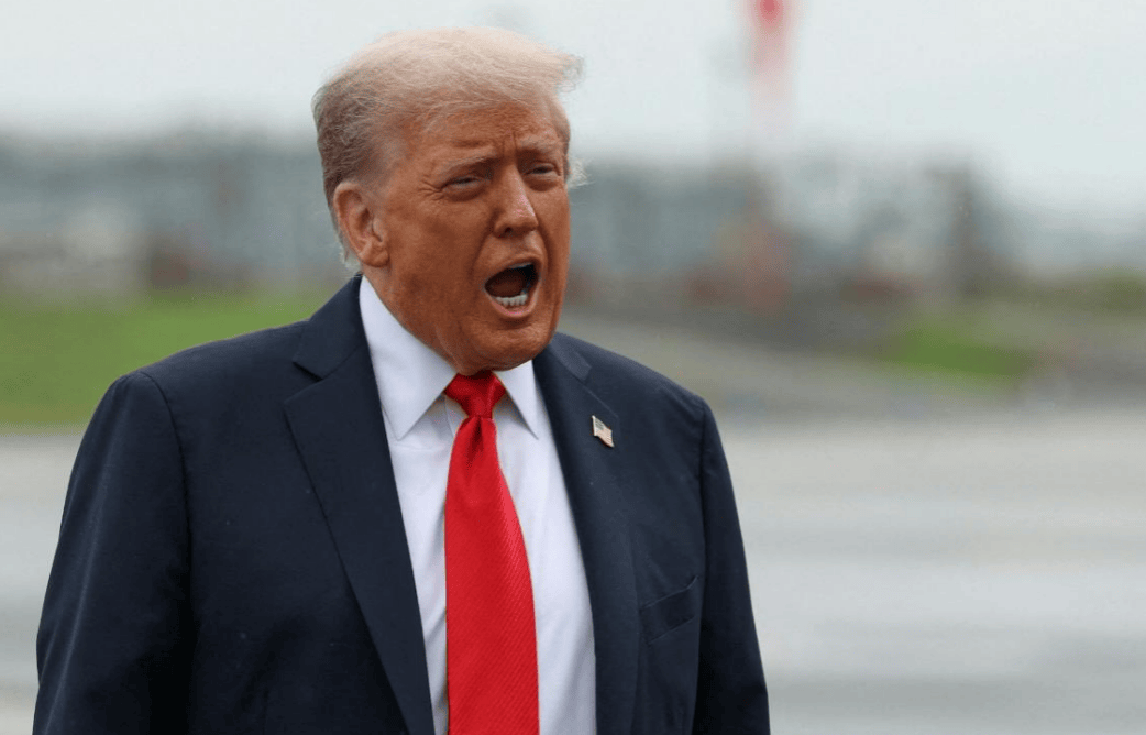 卡塔尔挨下以军10发导弹后，特朗普沉默数小时，只回应了4个字!