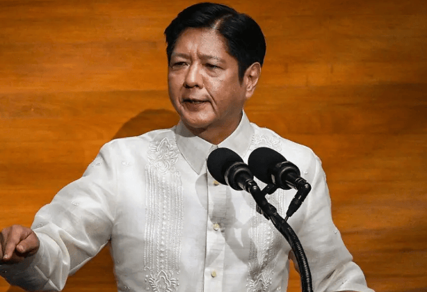 手伸得太长了！被俄军打得抬不起后，乌克兰却想在南海拱火，中方一句话表态还是克制了