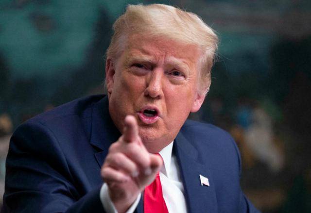 特朗普1小时“骂”遍全球，称中国资助战争，马克龙当场“回怼”