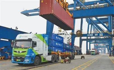 生态文明建设实现新进步（新时代画卷·决战决胜“十四五”）